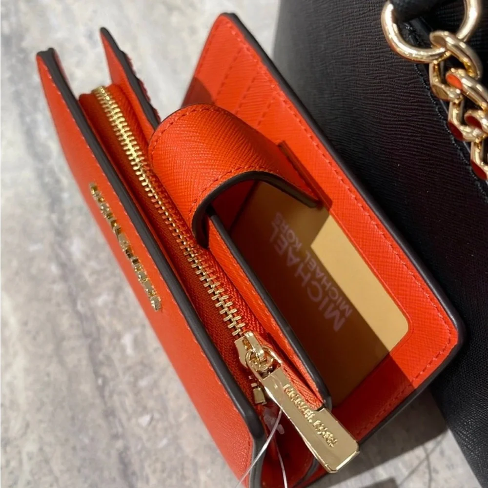 Michael Medium Crossgrain Leather Bifold Wallet Red Clay  NWT